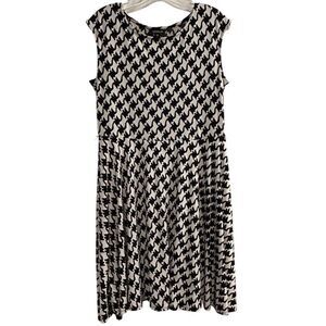 George Women's Fit & Flare Houndstooth Dress Black Size S Casual Short